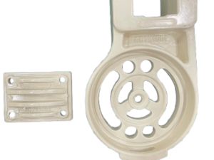 Attacco braccio su barra quadra per tende da sole