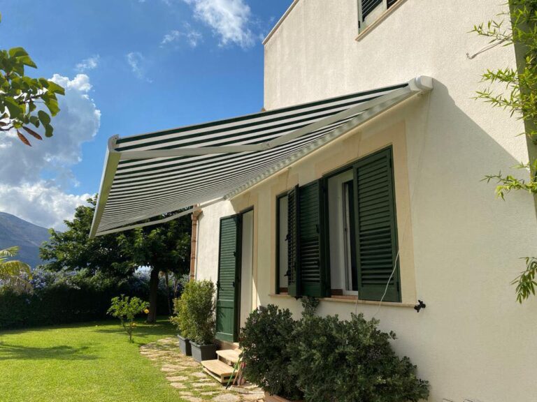 Tempi di Montaggio Tenda da Sole: Quanto Serve per l’Installazione? Tempi montaggio tenda da sole