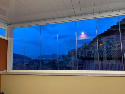 Chiusure in vetro per terrazzi a Palermo: eleganza e protezione tutto l’anno chiusure in vetro Palermo