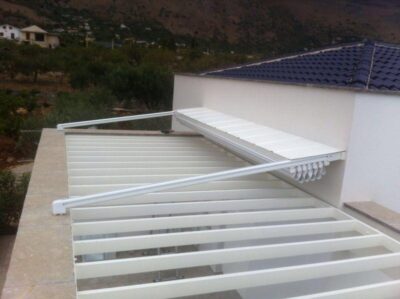 Costo Installazione Pergola Bioclimatica: Guida Completa a Prezzi e Fattori Costo installazione pergola bioclimatica