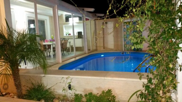 Come funziona l’installazione di una pergola bioclimatica? Tempi, costi e pratiche installazione pergola bioclimatica