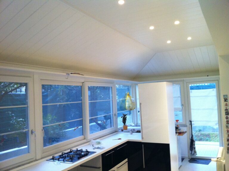 Come scegliere gli infissi perfetti per la tua casa: materiali, vantaggi e prezzi scegliere infissi